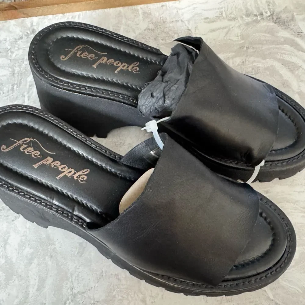 NEW Free People Winona Wedge Sz 40 / 10